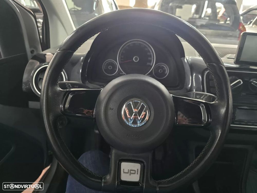 VW Up! - 11