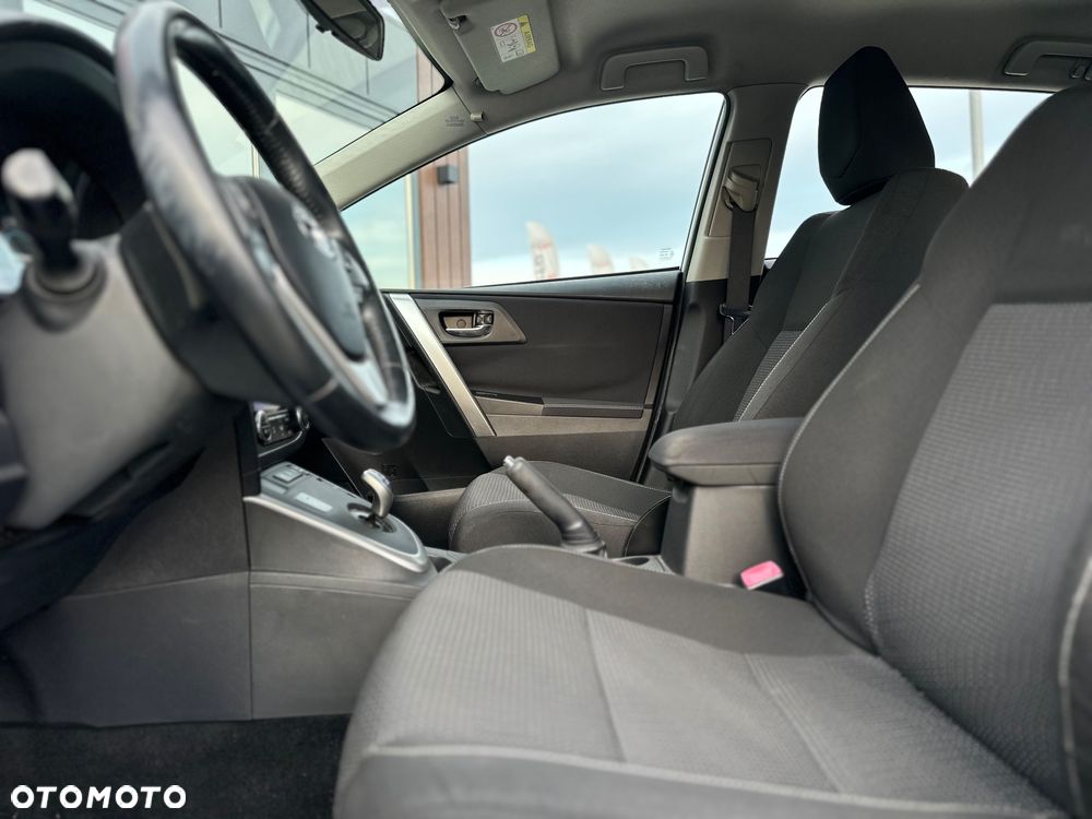Toyota Auris - 16