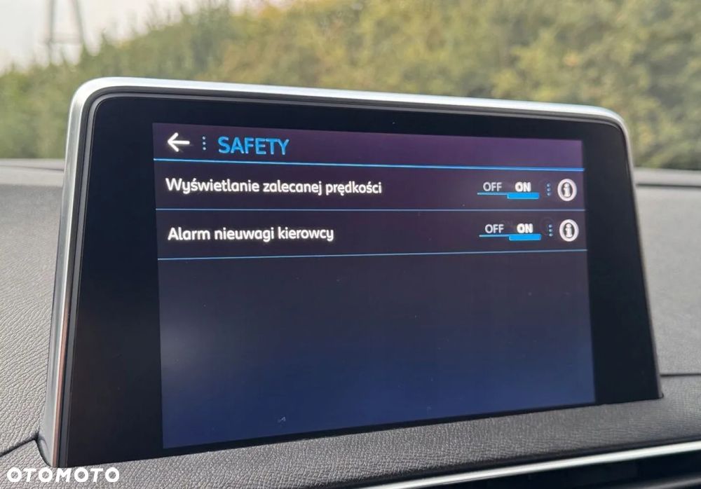 Peugeot 3008 BlueHDi 130 Stop & Start EAT8 Allure - 15