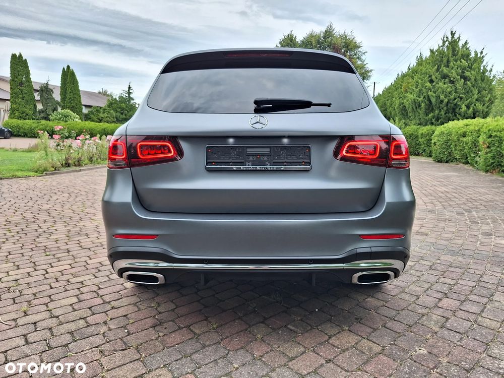 Mercedes-Benz GLC 200 4Matic 9G-TRONIC AMG Line - 10