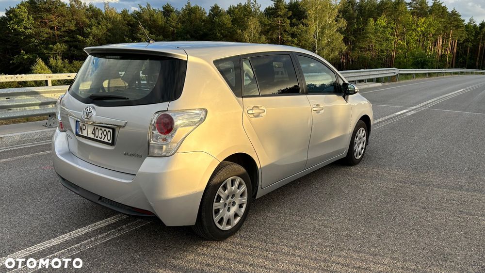 Toyota Verso 1.6 Active - 5