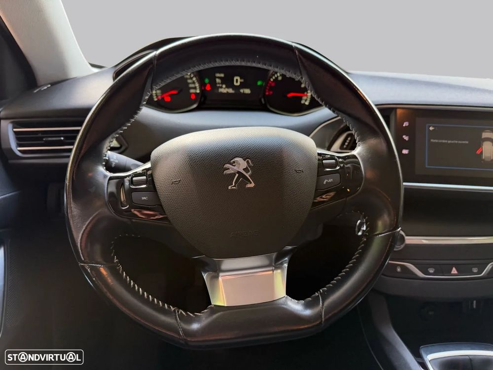Peugeot 308 SW 1.2 PureTech Style - 13