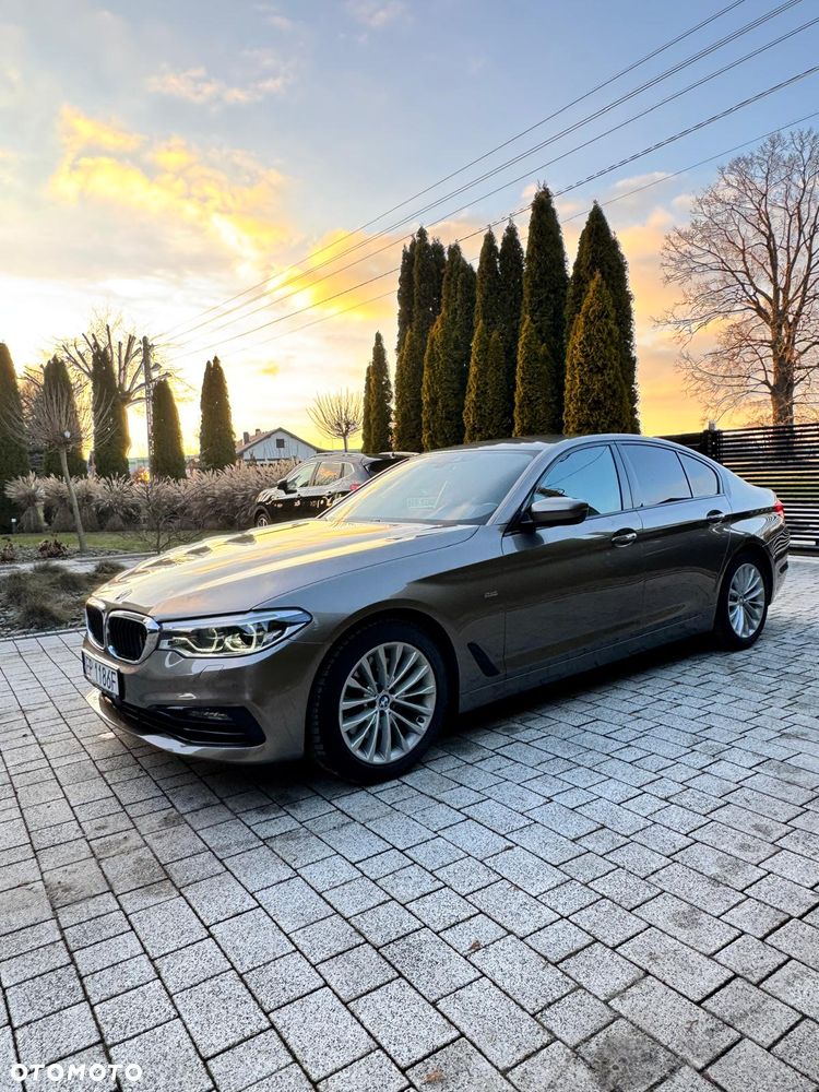 BMW Seria 5 530d Sport Line - 13