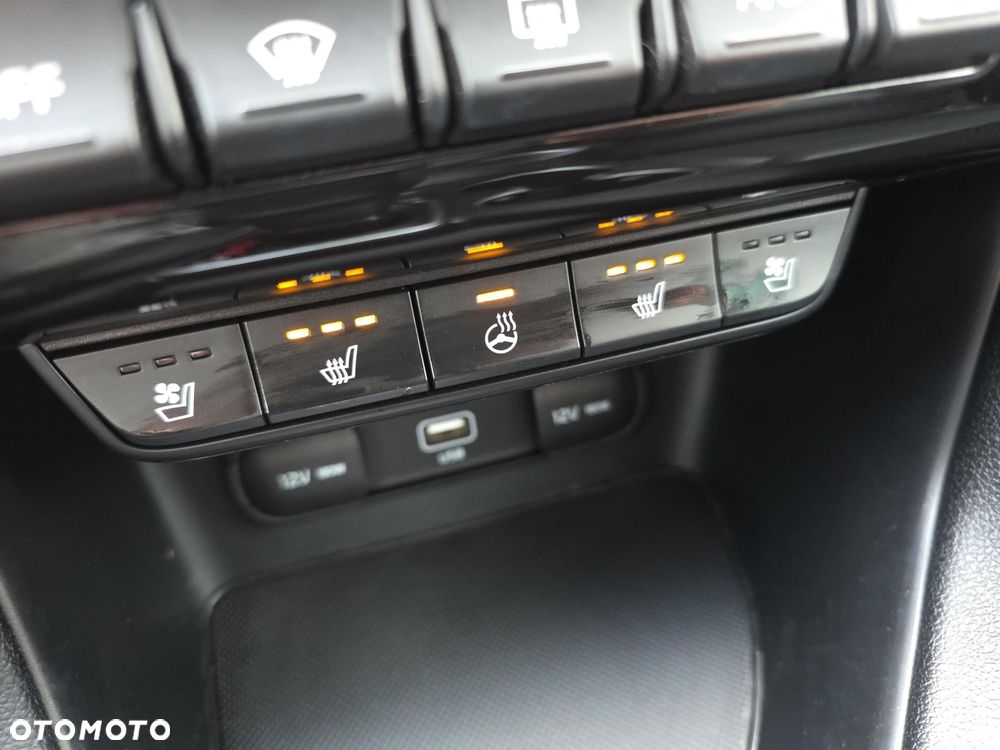 Kia Sportage 1.6 T-GDI Black Edition 4WD DCT - 25