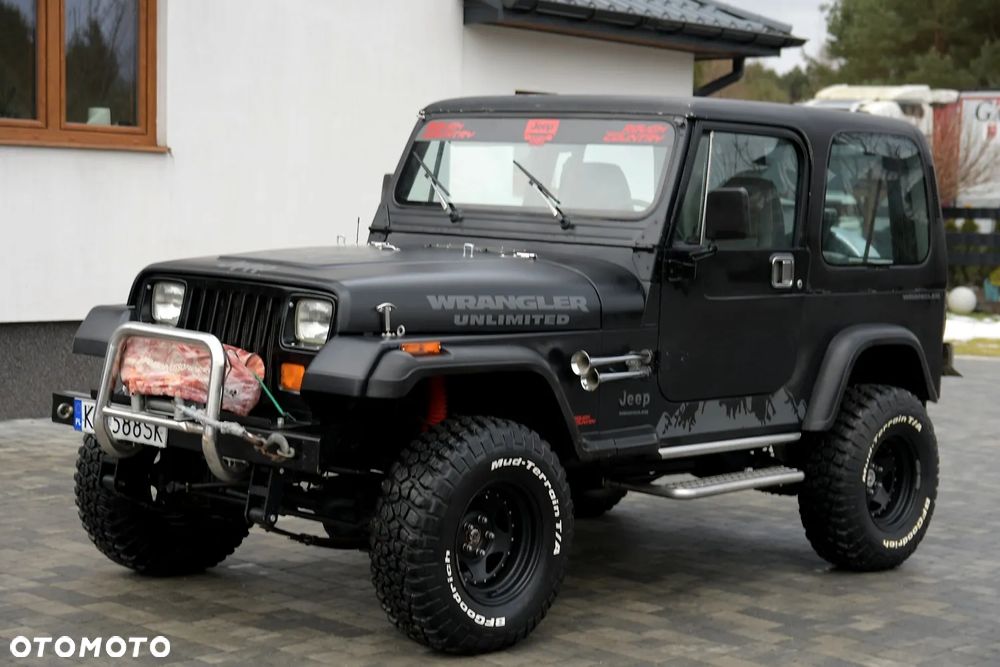 Jeep Wrangler - 10