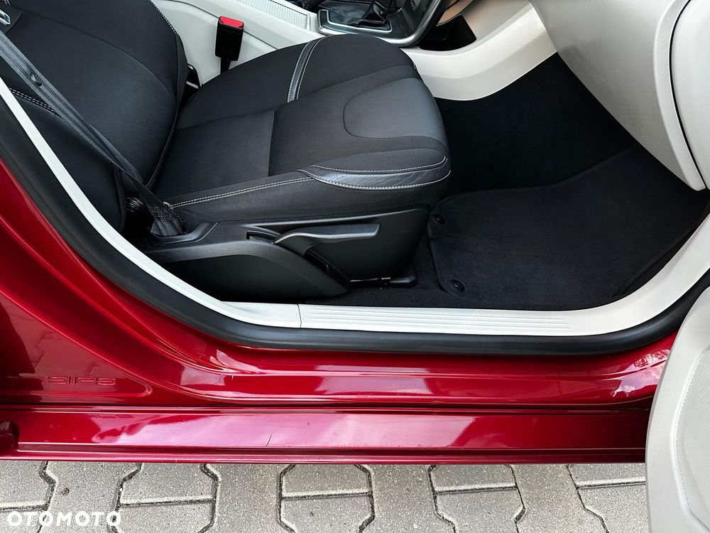 Volvo V40 D3 Geartronic Summum - 21