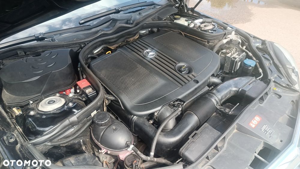 Mercedes-Benz Klasa E 220 CDI DPF BlueEFFICIENCY Elegance - 13