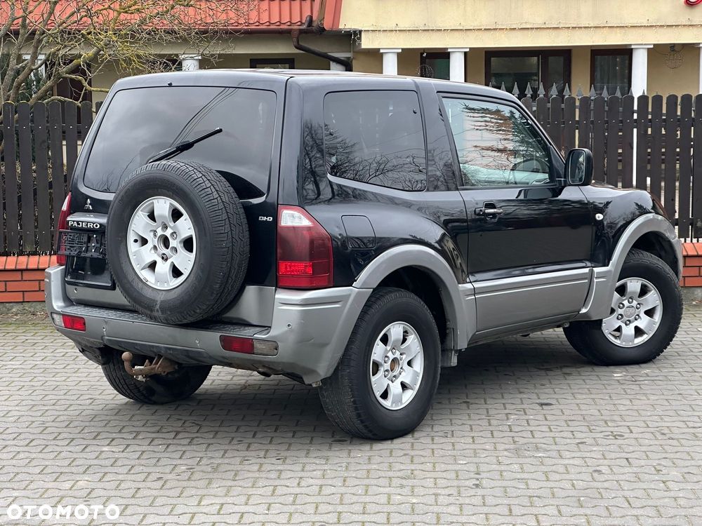 Mitsubishi Pajero - 6