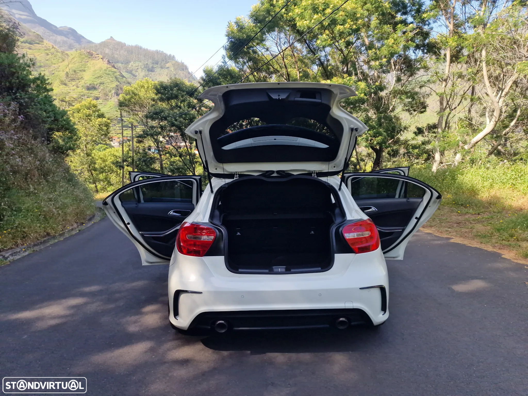 Mercedes-Benz A 180 CDi BE AMG Line - 39