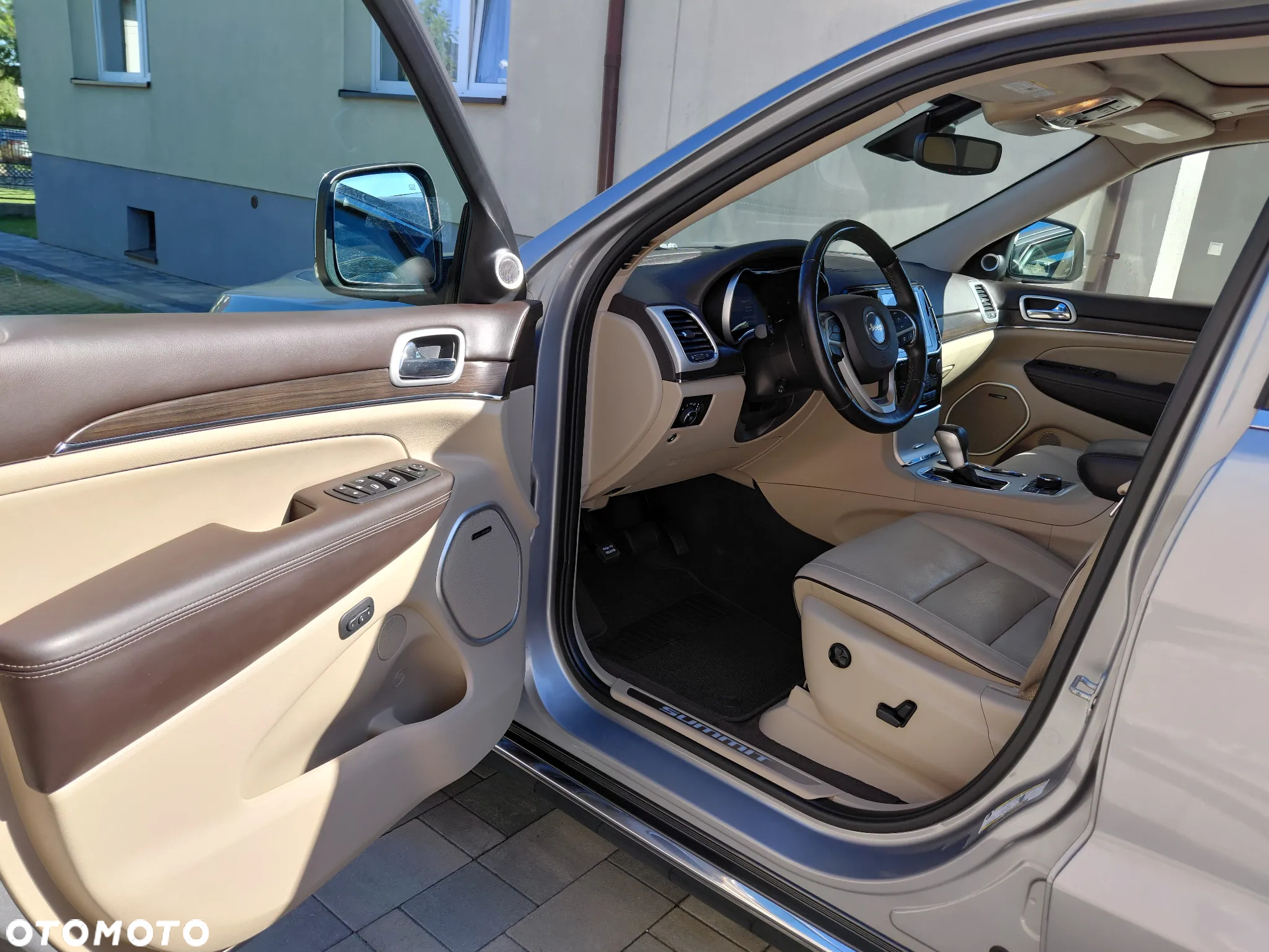 Jeep Grand Cherokee 5.7 V8 HEMI 4WD Automatik Summit - 10