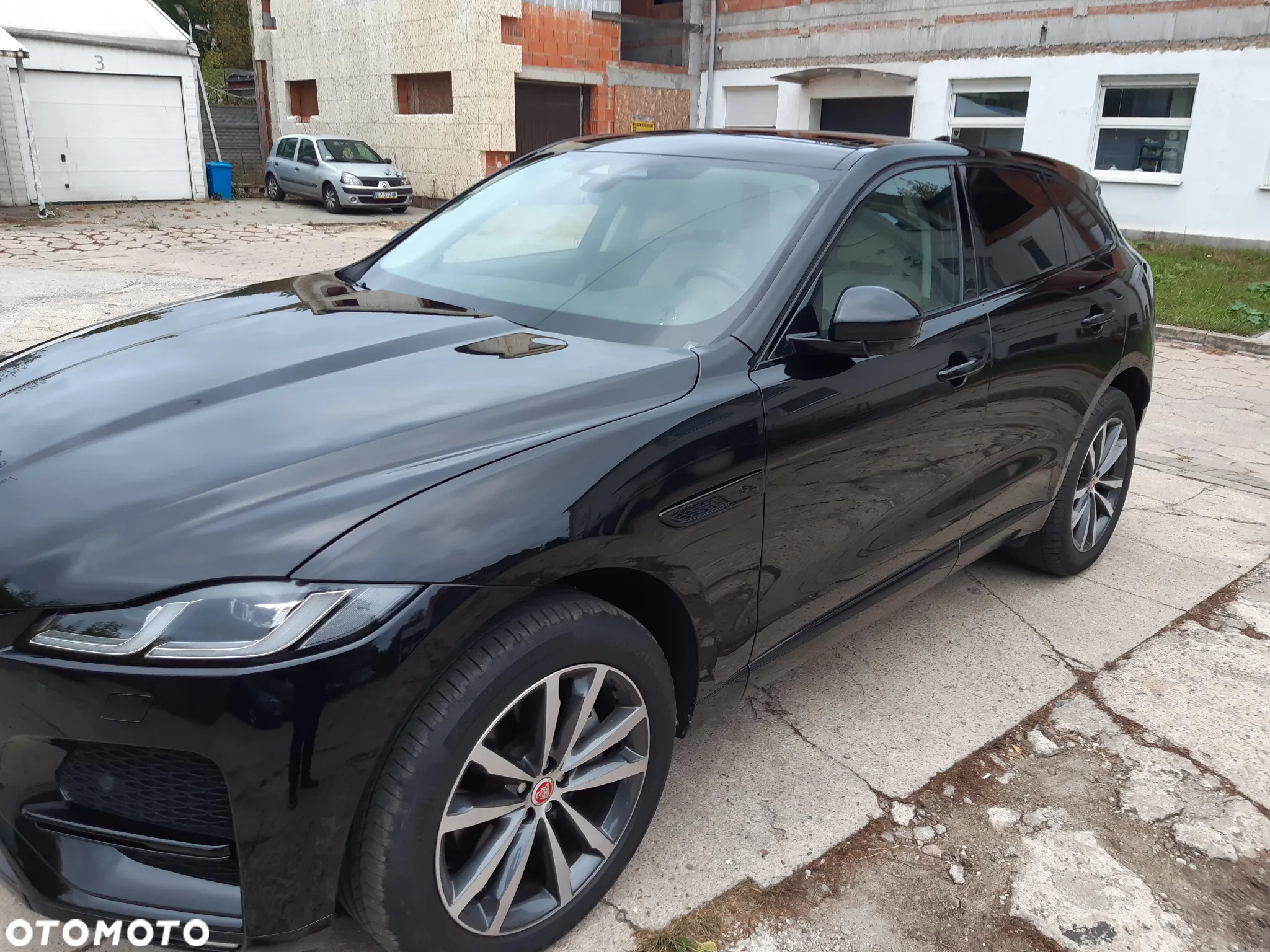 Jaguar F-Pace P250 AWD R-Dynamic Black - 11