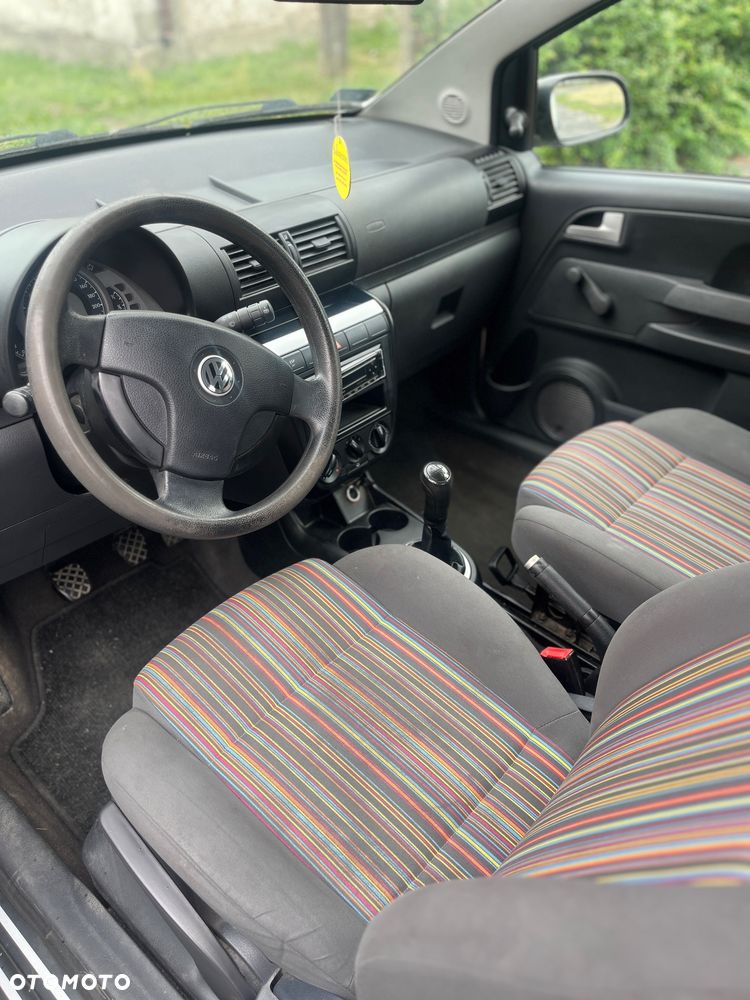 Volkswagen Fox 1.2 - 8