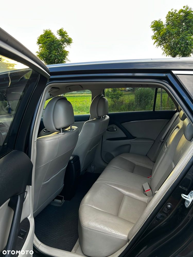Toyota Avensis 2.0 Premium EU5 MS - 13