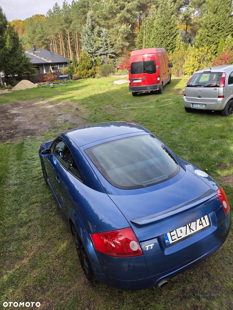 Audi TT Coupé - 8