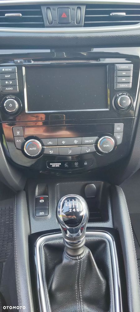 Nissan Qashqai 1.3 DIG-T N-Connecta - 17
