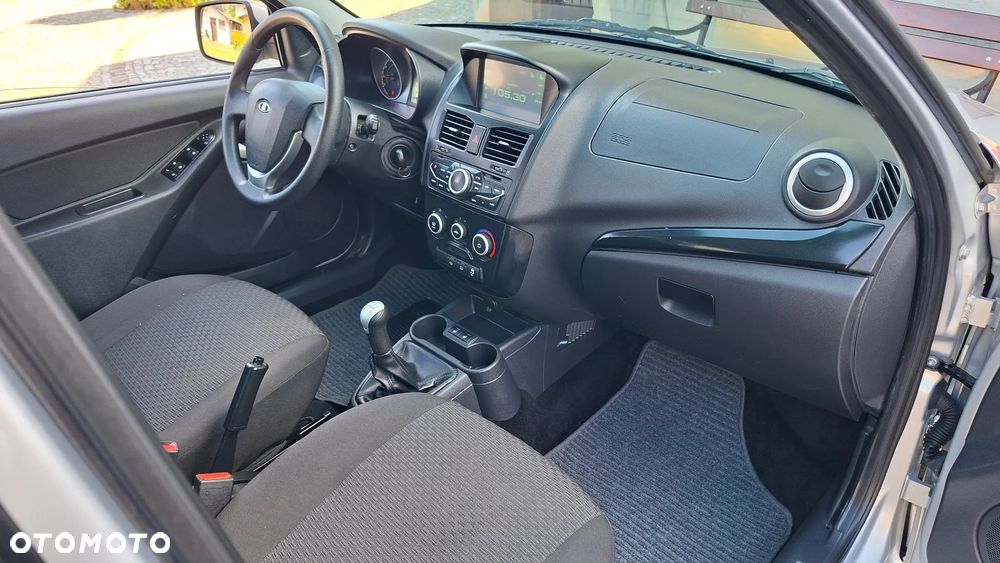 Ford Fiesta 1.25 Champions Edition - 32