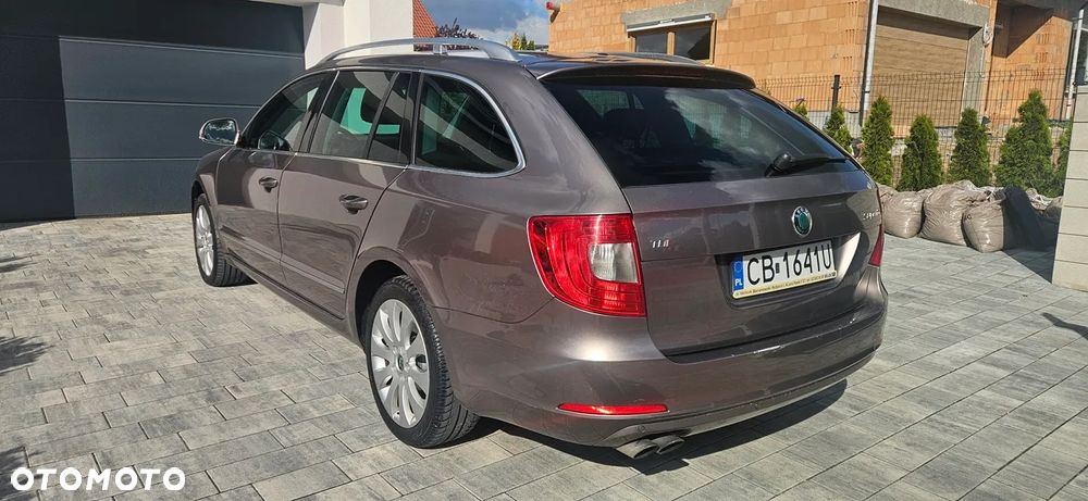 Skoda Superb 2.0 TDI Platinum - 9