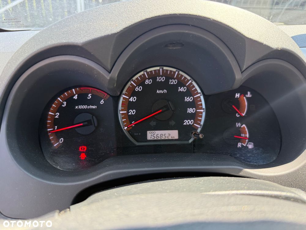 Toyota Hilux 3.0 D-4D SR5 - 40