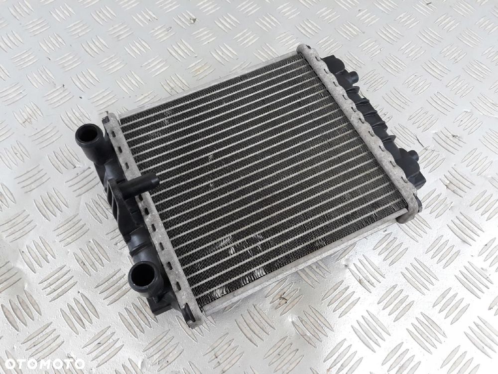 4G0121212 dodatkowa chłodnica wody AUDI A6 C7 RS7 S6 A7 A8 3,0 4,0 - 3