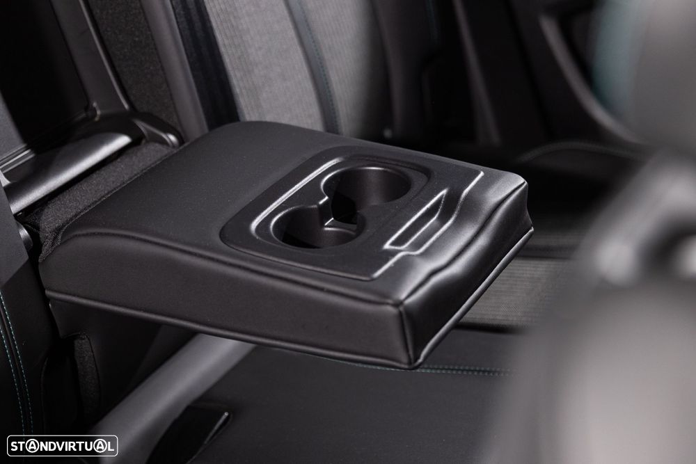 Peugeot 3008 1.6 Hybrid Allure Pack e-EAT8 - 30