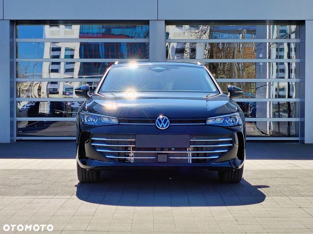 Volkswagen Passat - 4