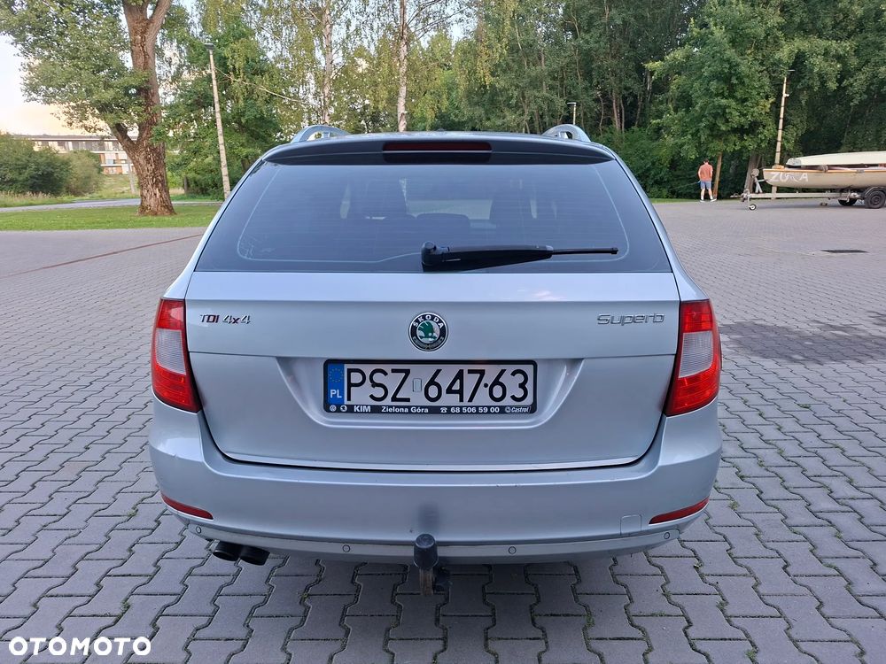 Skoda Superb 2.0 TDI 4x4 Elegance - 12