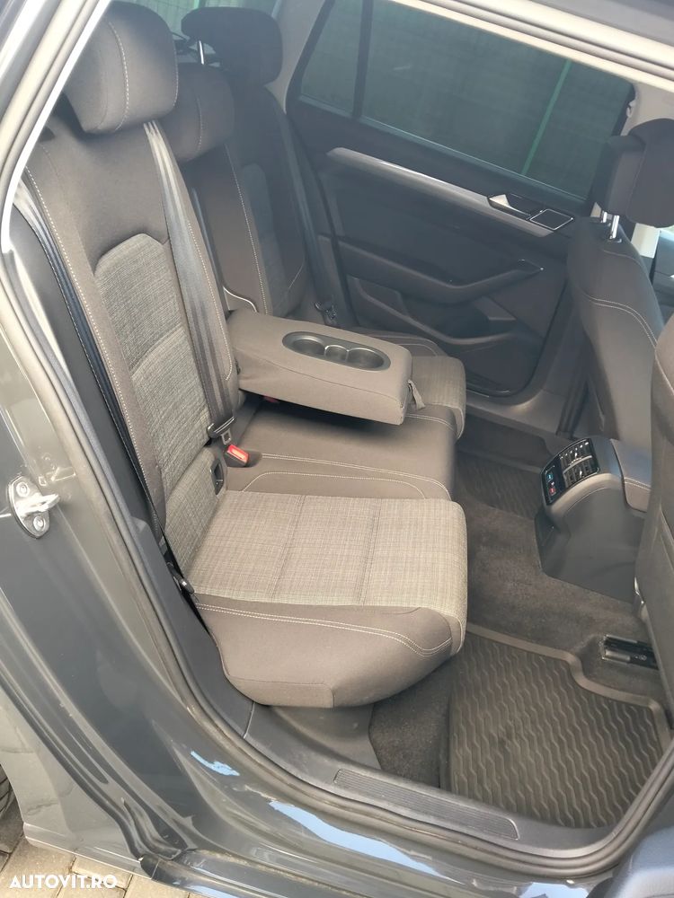 Volkswagen Passat 2.0 TDI DSG Comfortline - 16