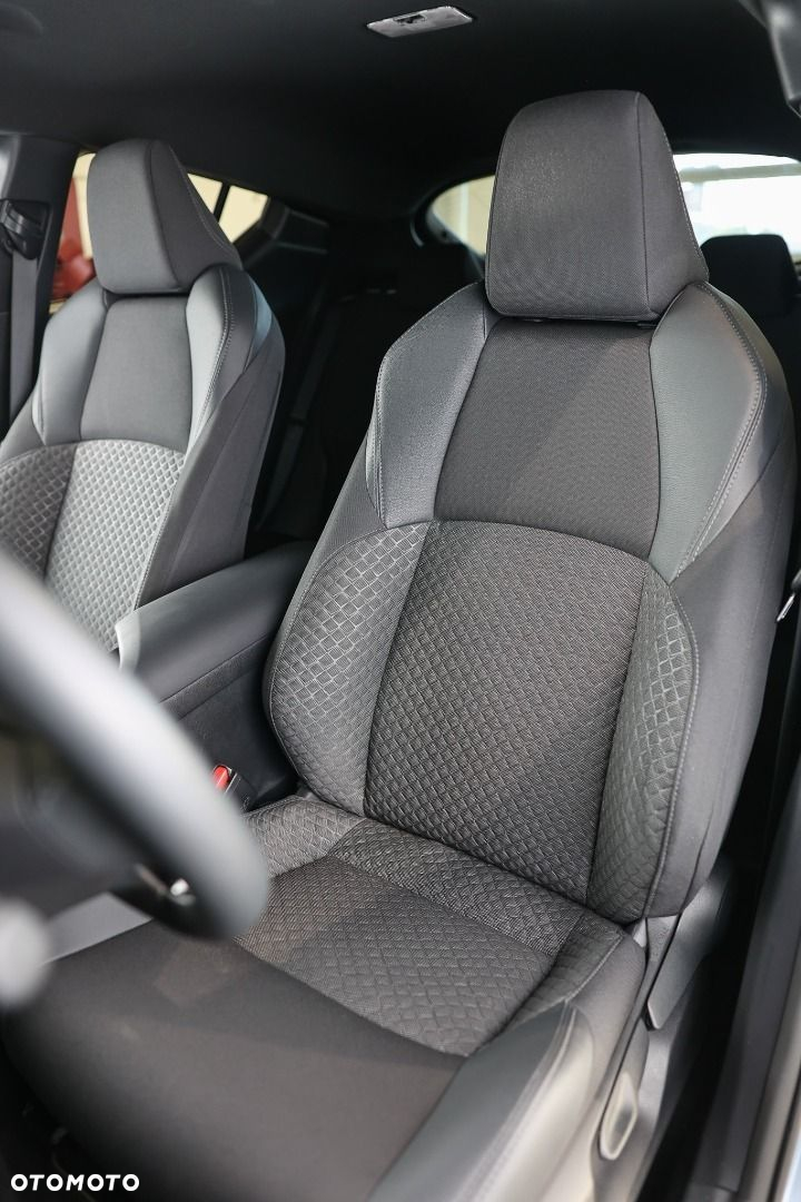 Toyota C-HR - 9