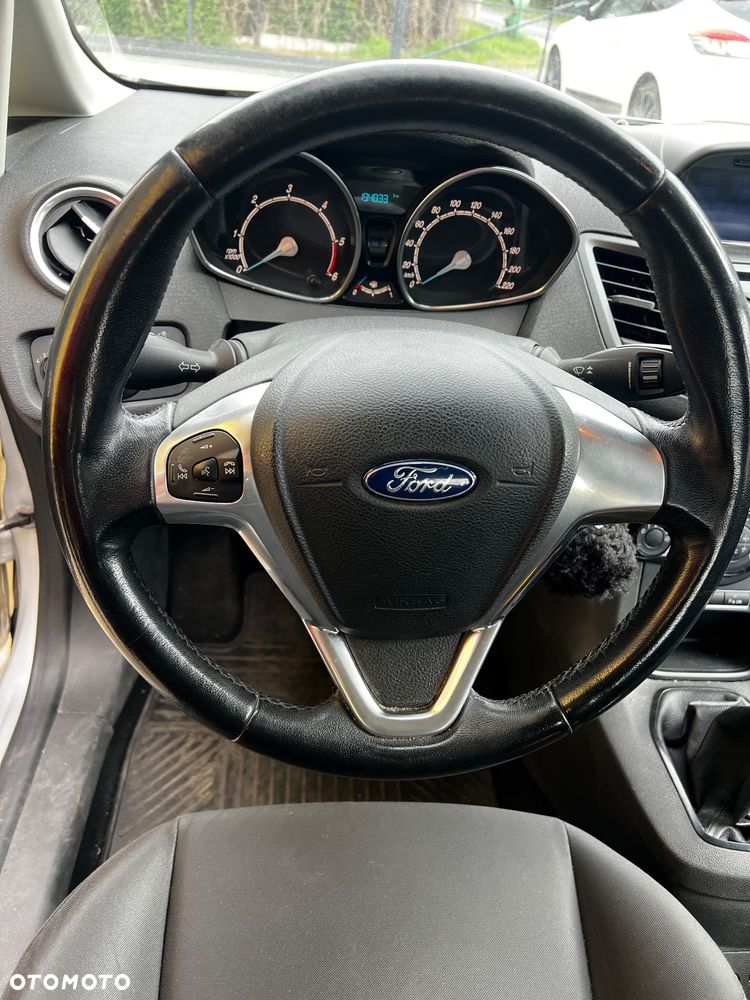 Ford Fiesta 1.5 TDCi Celebration - 14