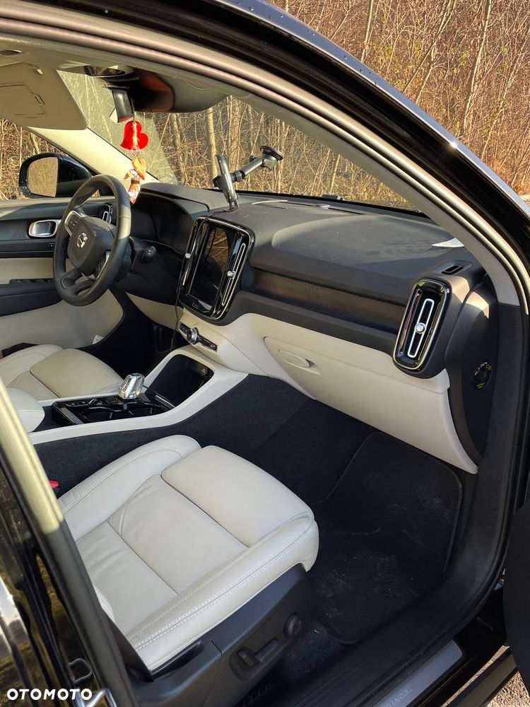 Volvo XC 40 T5 Plug-In Hybrid Plus Dark - 6