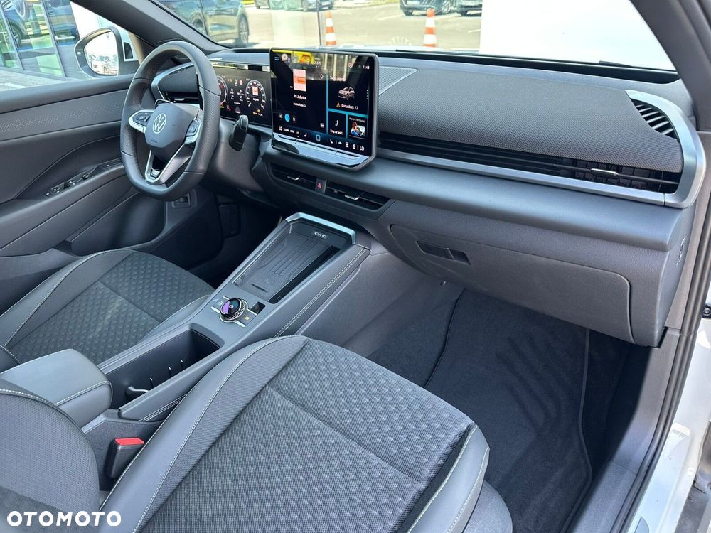 Volkswagen T-Roc 1.5 eTSI R-Line DSG - 20