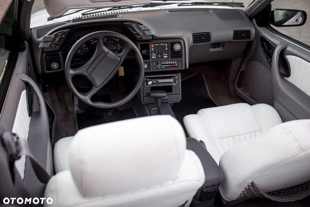 Pontiac Sunbird GT - 12