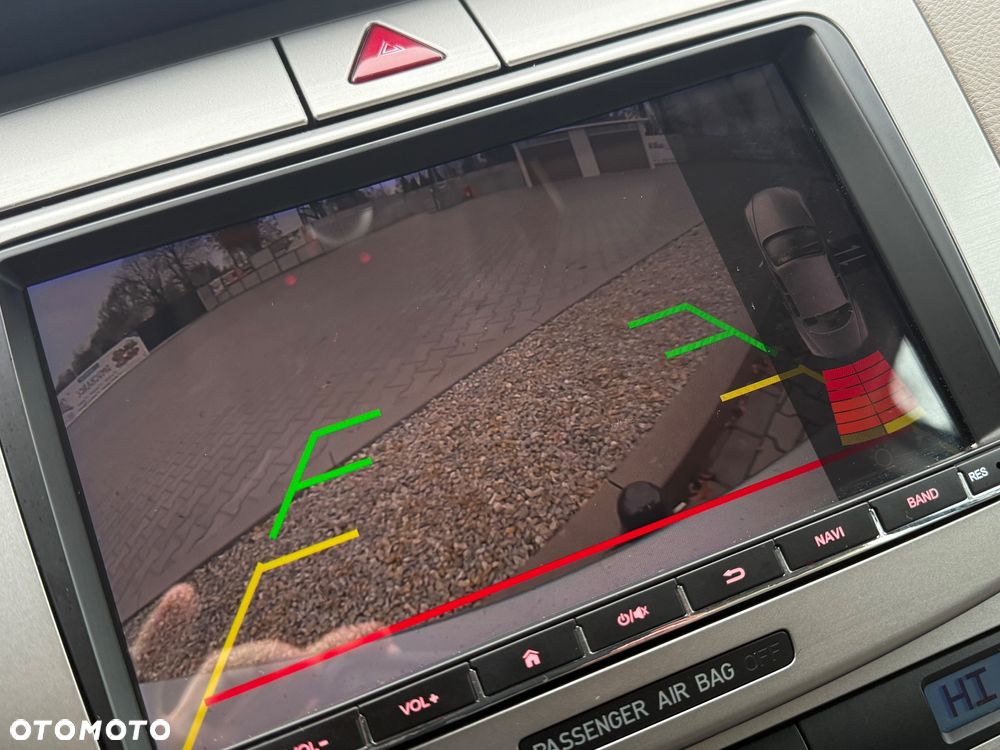 Volkswagen Passat - 20