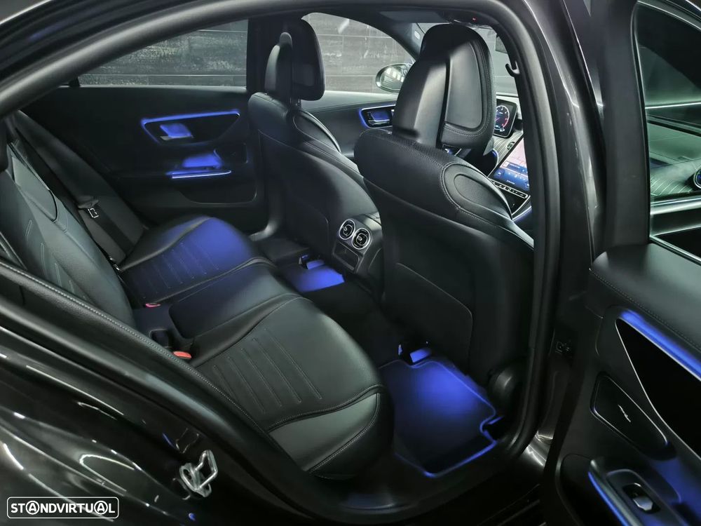 Mercedes-Benz C 300 d AMG Line - 27