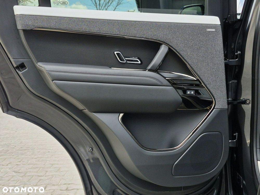 Land Rover Range Rover Sport - 25