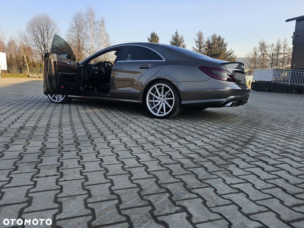 Mercedes-Benz CLS 350 CDI 4-Matic BlueEff - 2