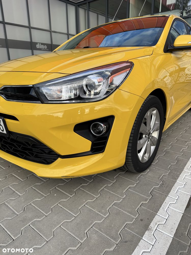 Kia Rio - 7
