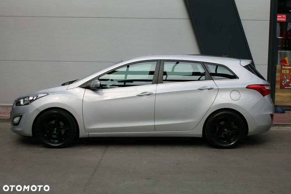 Hyundai i30 1.4 YES - 5