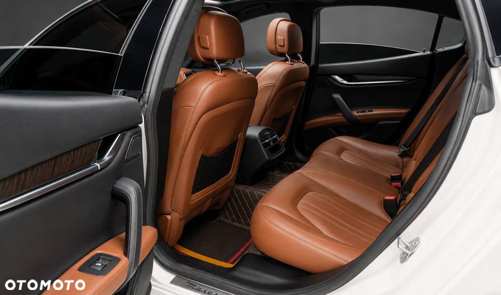 Maserati Ghibli S Q4 Modena - 15