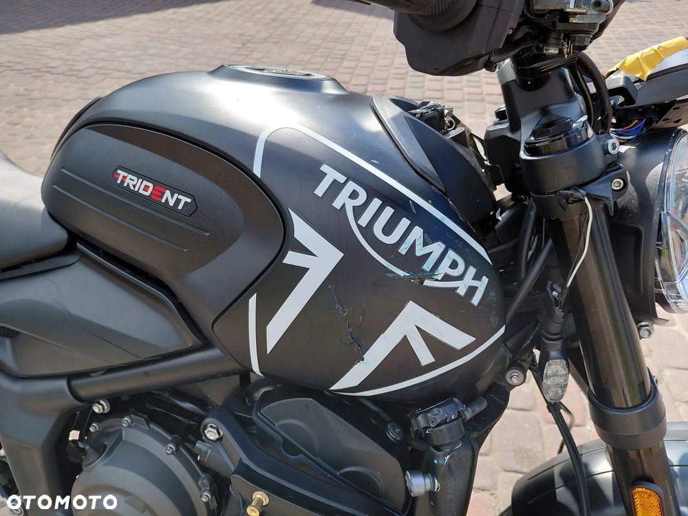 Triumph Trident - 11