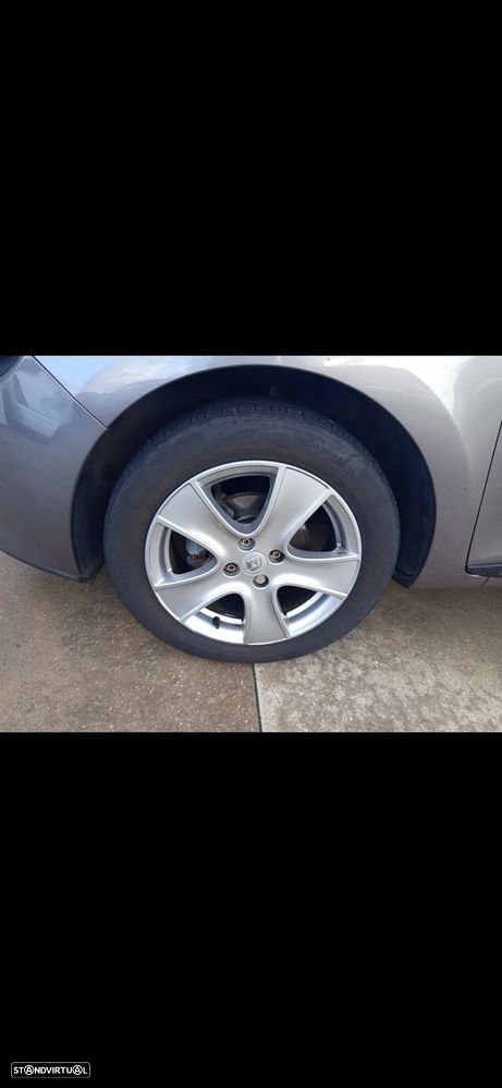 Renault Clio Sport Tourer 0.9 TCE - 37