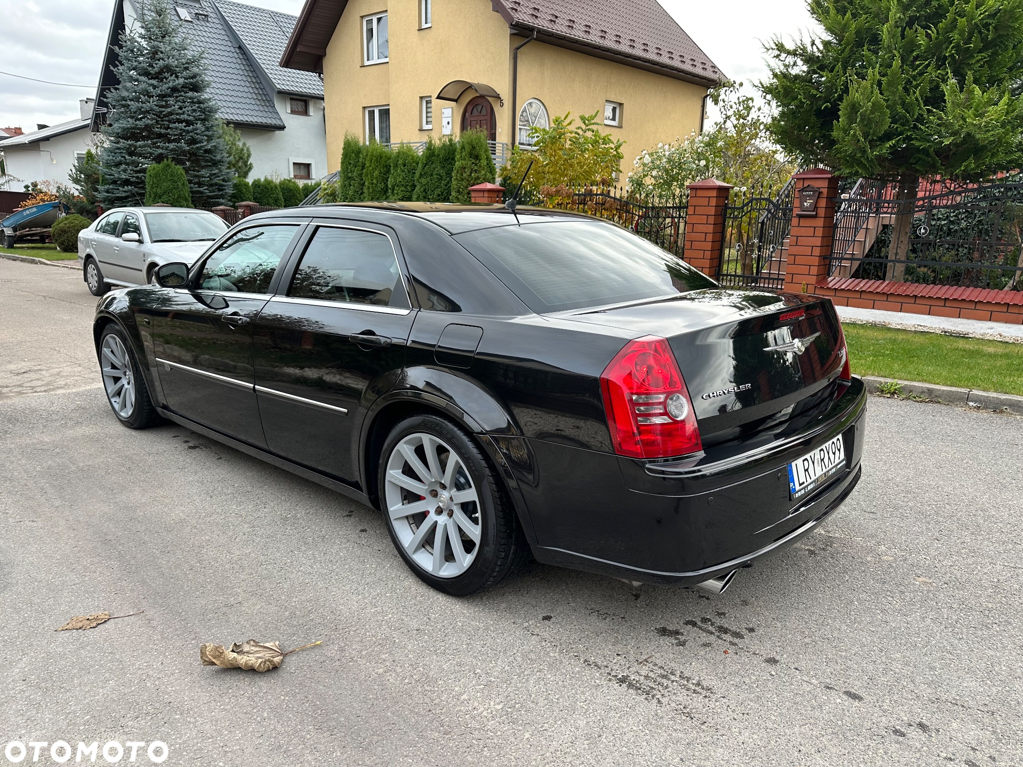 Chrysler 300C 6.1 V8 Hemi SRT8 - 16