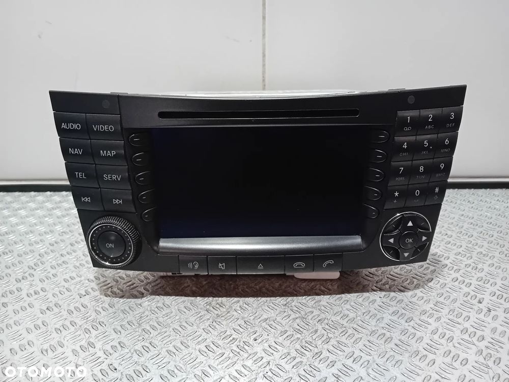 radio nawigacja Mercedes Benz E-klasa 2006  A218704689 - 1