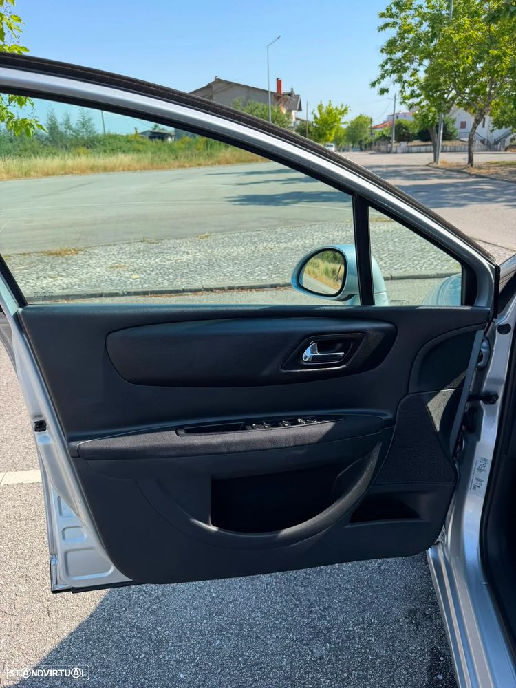 Citroën C4 1.6 HDi 110 VTR Pack - 18