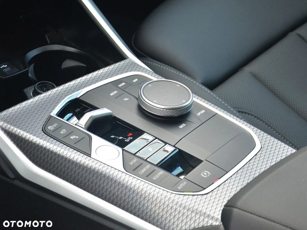 BMW Seria 3 320d xDrive M Sport sport - 11