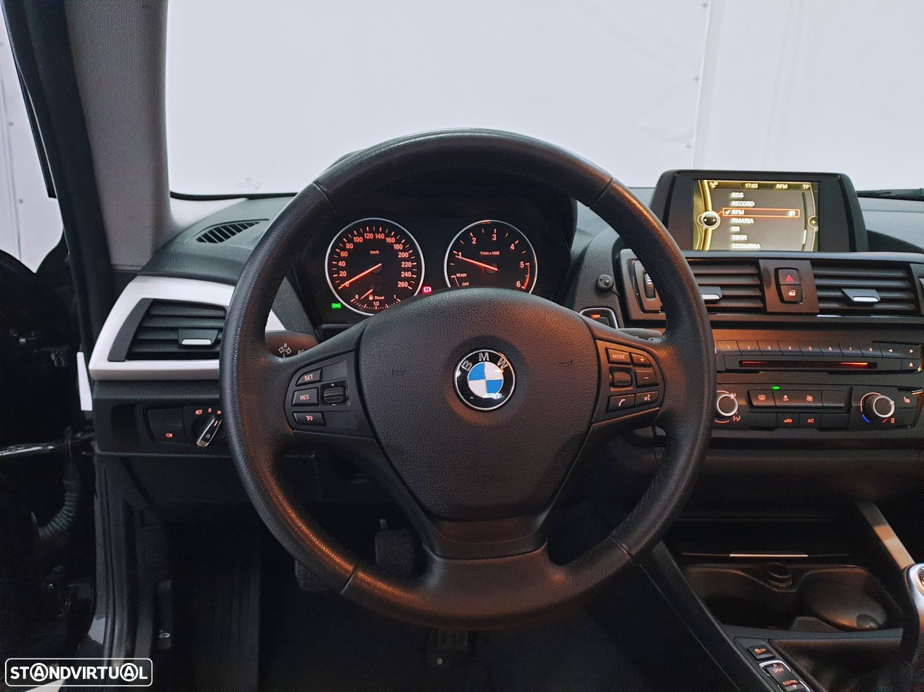 BMW 114 d Line Urban - 15