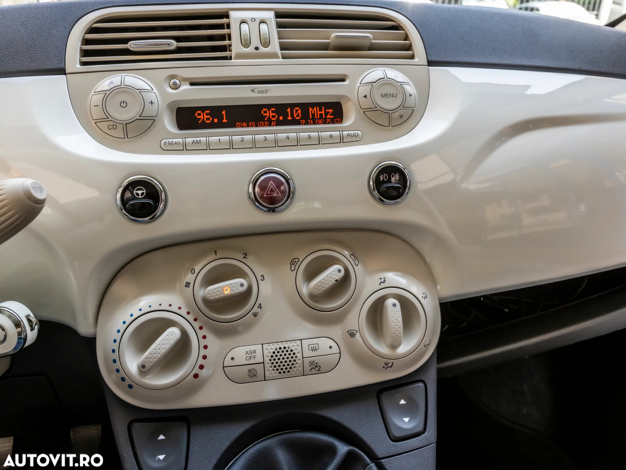Fiat 500 C 1.3 Multijet 16V DPF Lounge - 17
