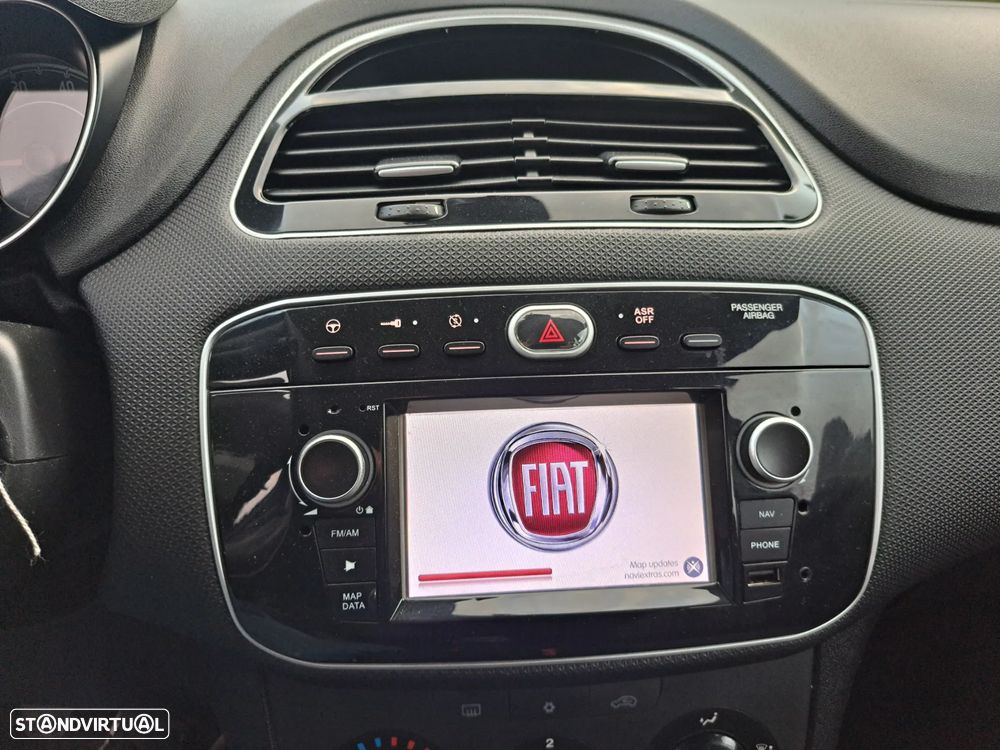 Fiat Punto 1.3 M-Jet Lounge S&S - 19