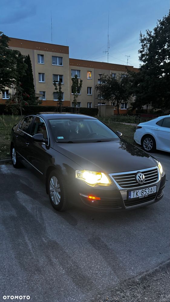 Volkswagen Passat 1.8 TSI Highline - 36