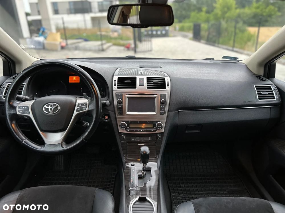 Toyota Avensis 2.0 Sol MS - 10
